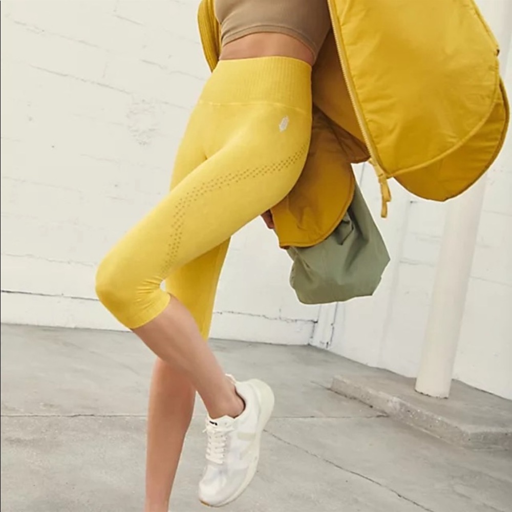 🆕 Free People Good Karma Crop Leggings • Sunbeam Yellow • XS